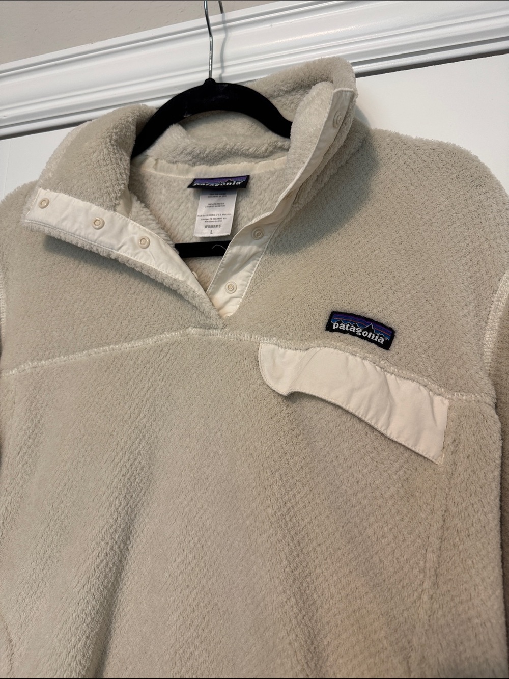 Patagonia Women’s Cream Fleece Pullover